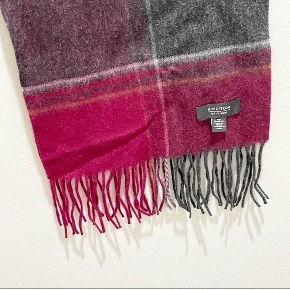 NORDSTROM Men’s Shop Charcoal Gray Maroon Plaid Soft Fringe Classic Scarf